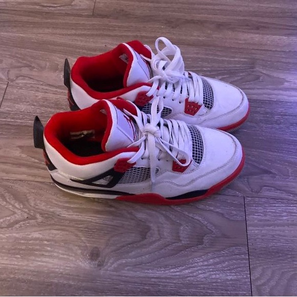 Fire Red jordan 4s - Picture 2 of 4